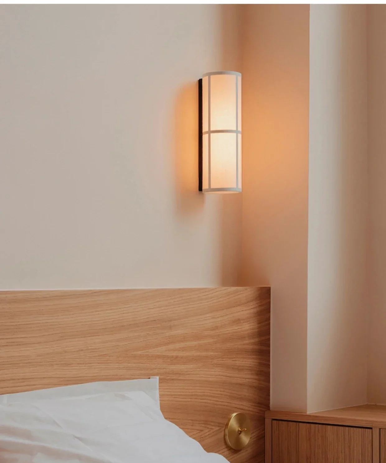 Kawara Cloth Wall Lamp